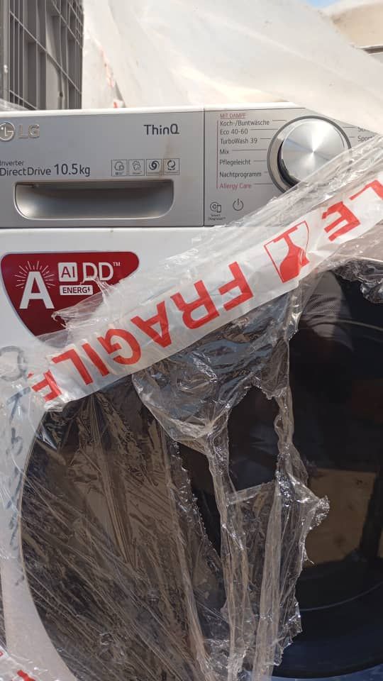 LG 10.5kg Front Load Washing Machine